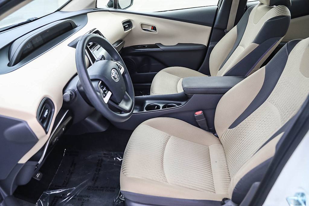 Thumbnail: 2016 Toyota Prius - 10