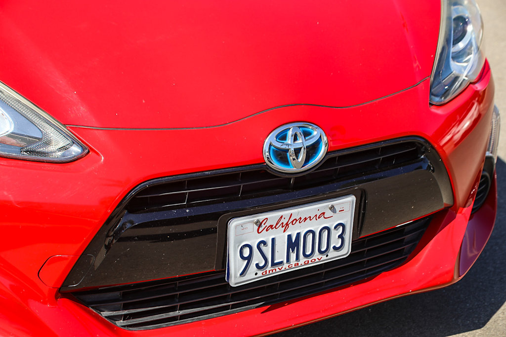 Thumbnail: 2015 Toyota Prius c - 5