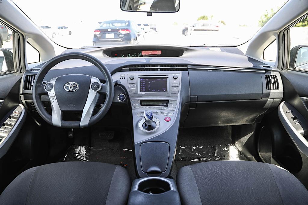 Thumbnail: 2013 Toyota Prius - 2