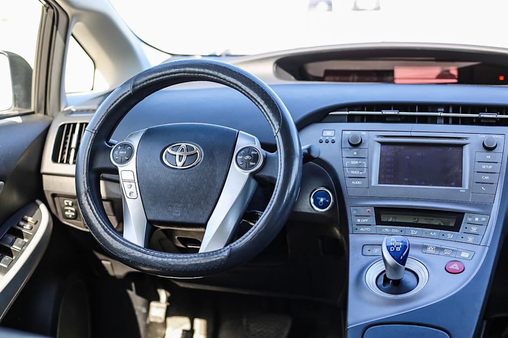 Thumbnail: 2012 Toyota Prius - 2