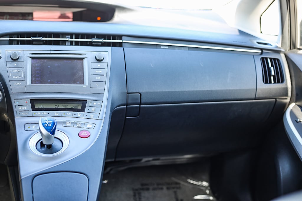 Thumbnail: 2012 Toyota Prius - 8