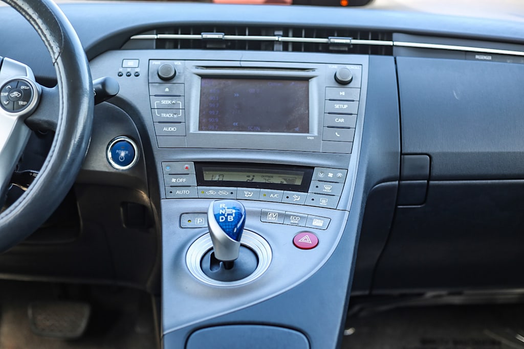 Thumbnail: 2012 Toyota Prius - 11