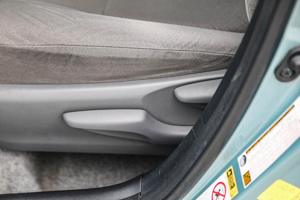 Thumbnail: 2015 Toyota Prius - 21