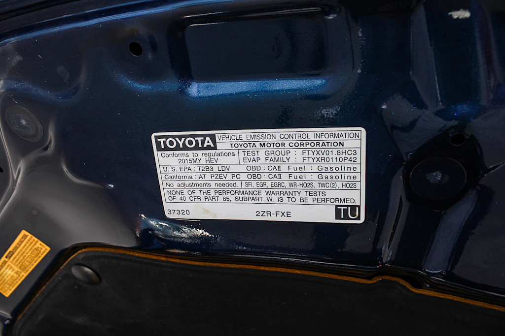Thumbnail: 2015 Toyota Prius - 18