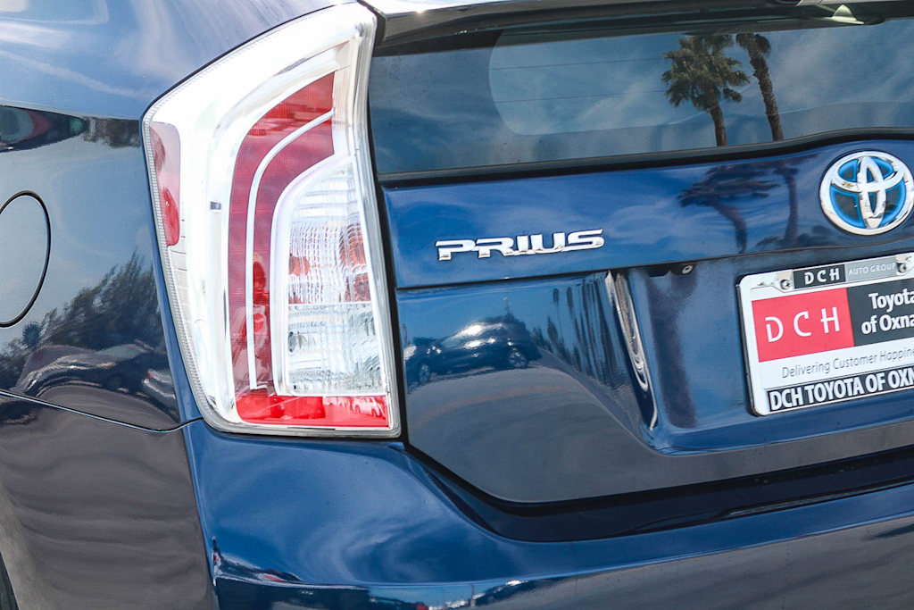 Thumbnail: 2015 Toyota Prius - 21