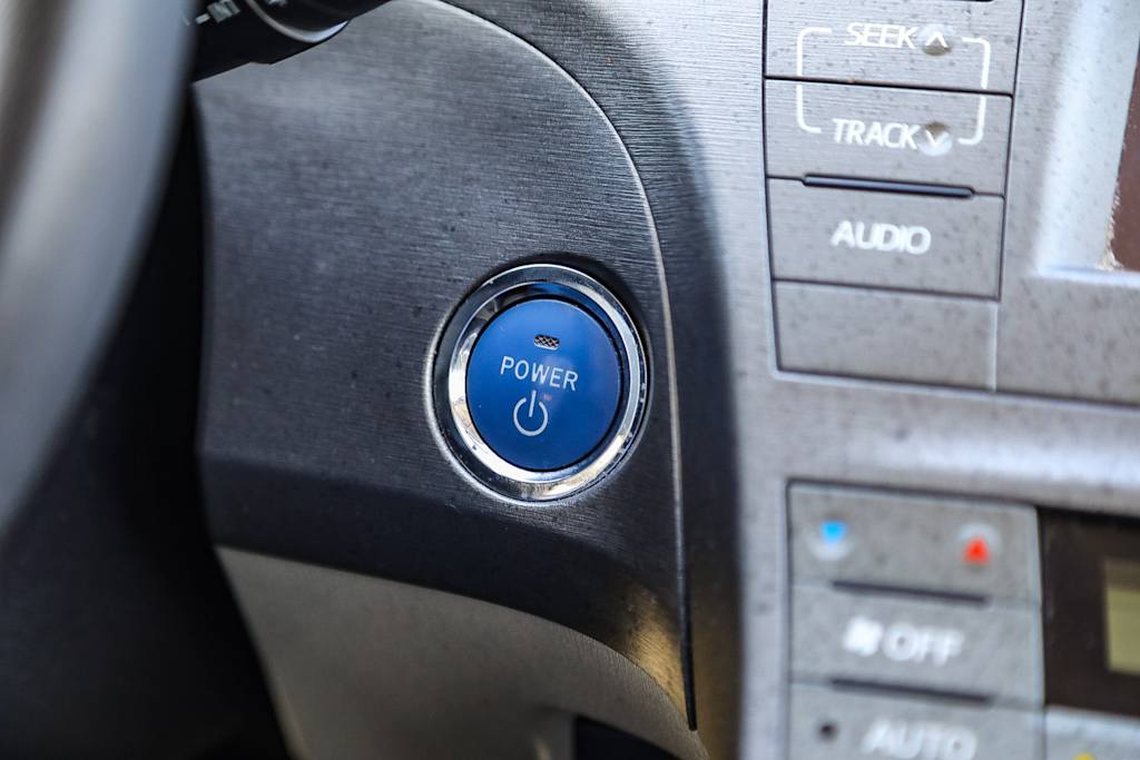 Thumbnail: 2014 Toyota Prius - 25