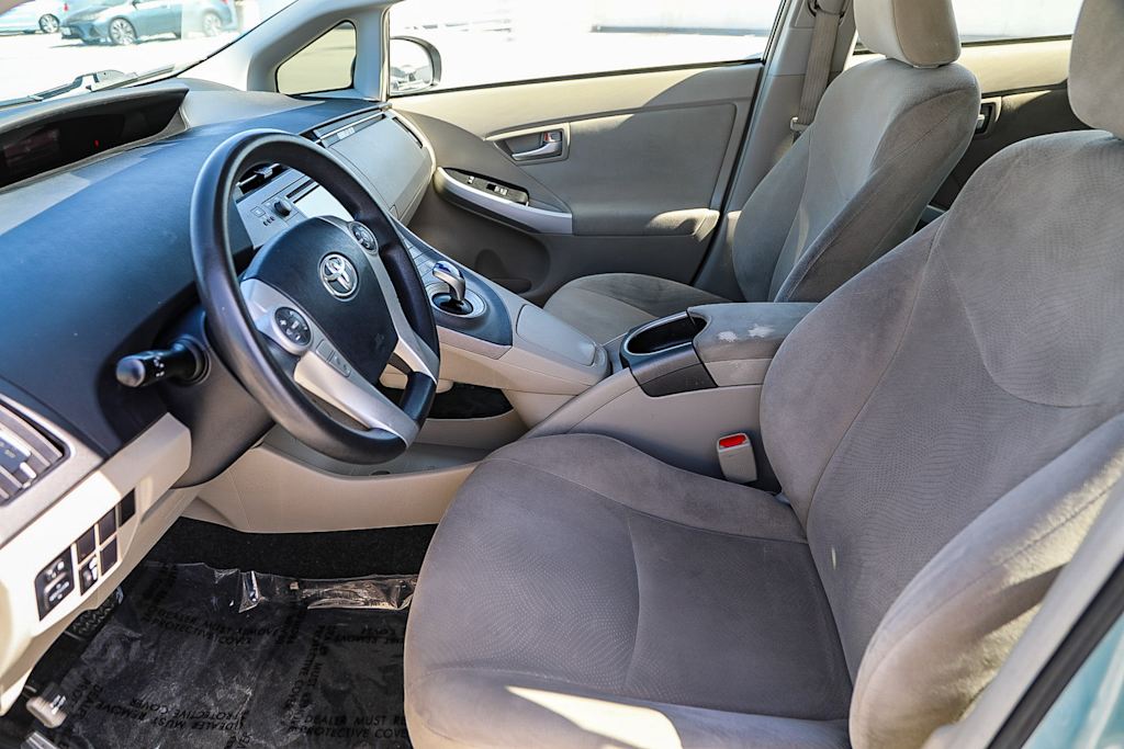 Thumbnail: 2014 Toyota Prius - 11