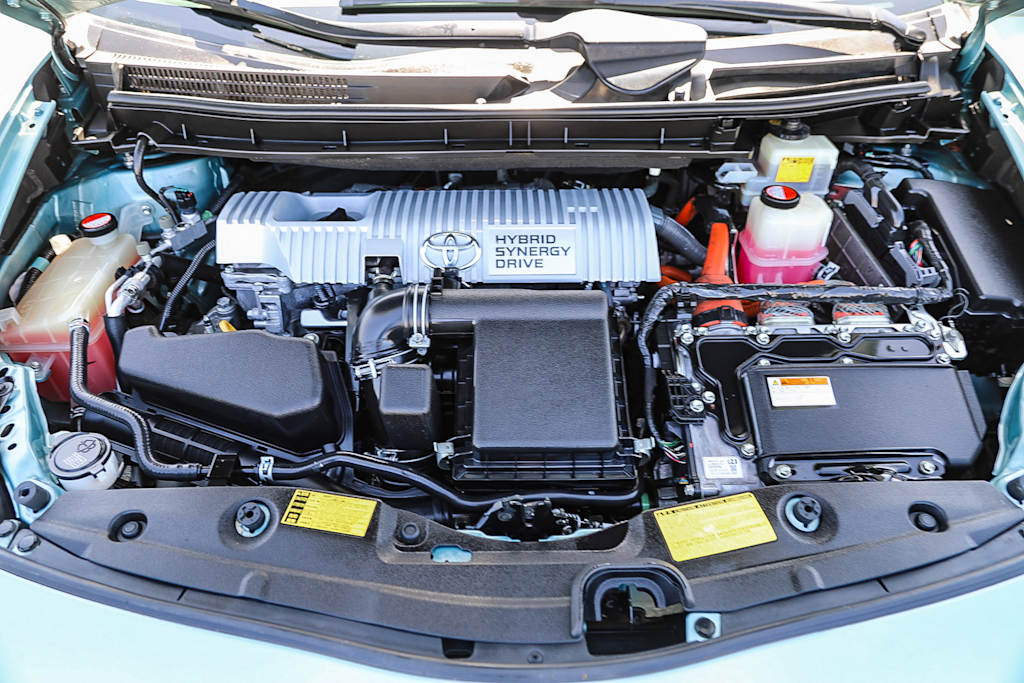 Thumbnail: 2014 Toyota Prius - 8
