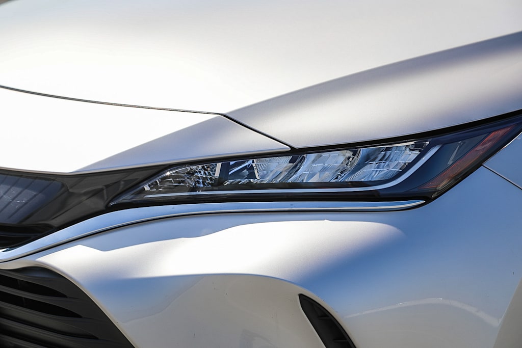 Thumbnail: 2021 Toyota Venza - 19