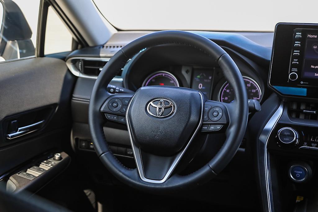 Thumbnail: 2021 Toyota Venza - 12