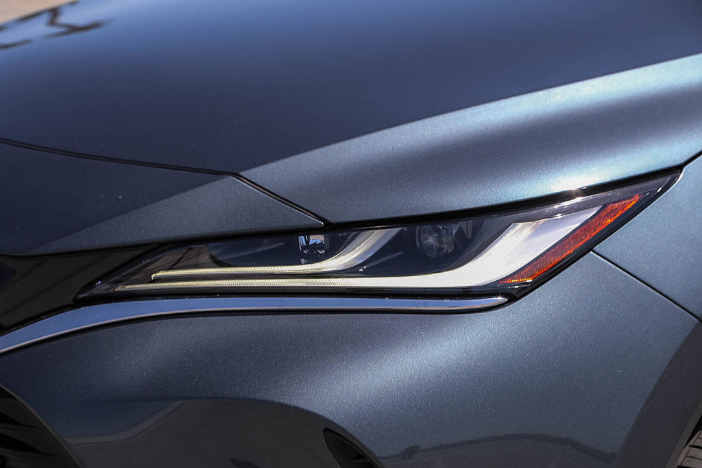 Thumbnail: 2024 Toyota Venza - 19