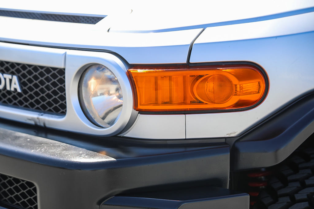 Thumbnail: 2007 Toyota FJ Cruiser - 19