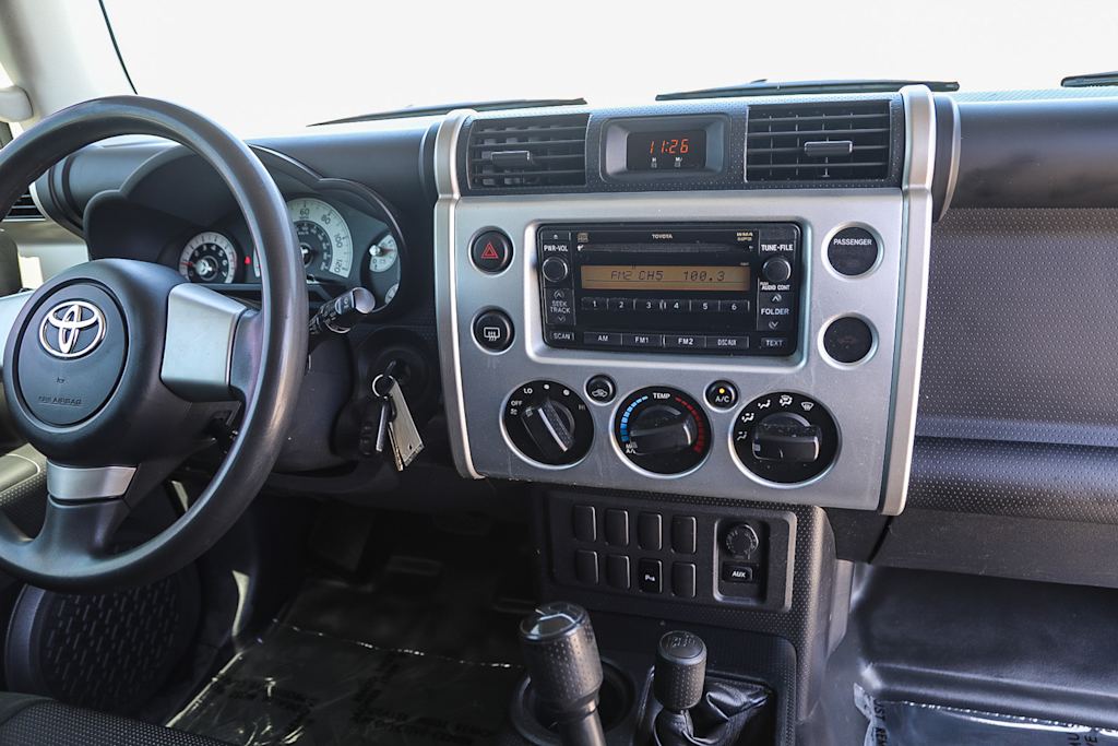 Thumbnail: 2007 Toyota FJ Cruiser - 13