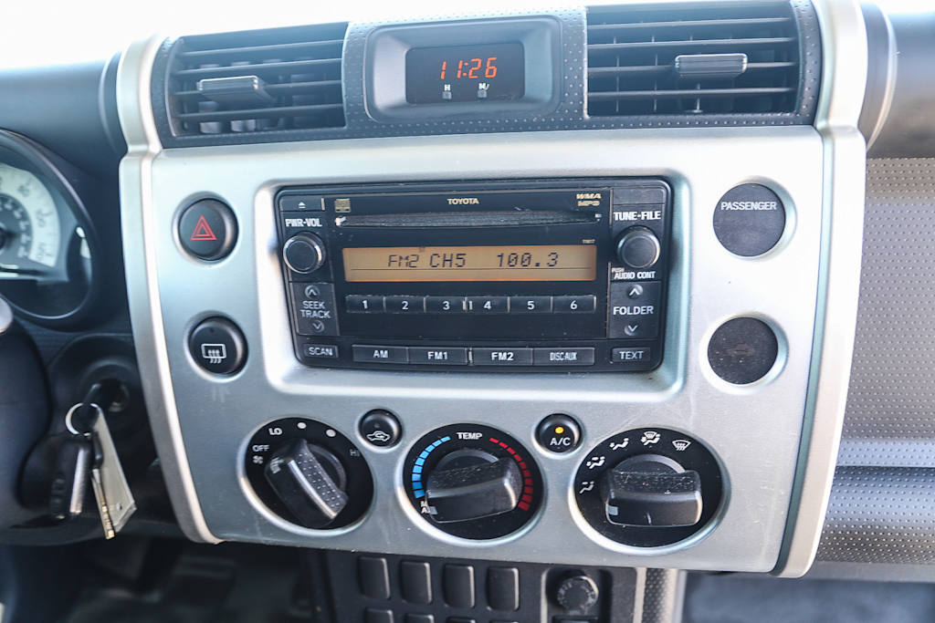 Thumbnail: 2007 Toyota FJ Cruiser - 22