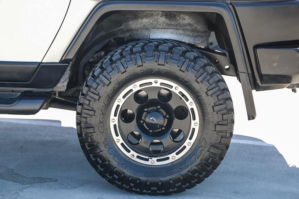 Thumbnail: 2007 Toyota FJ Cruiser - 21