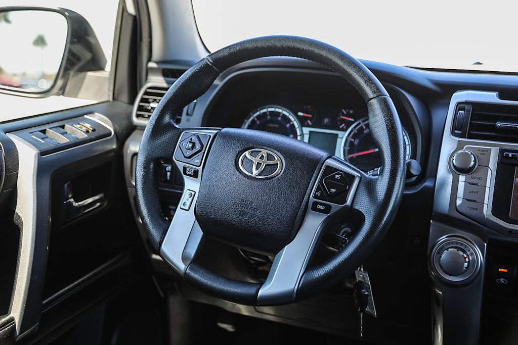 Thumbnail: 2015 Toyota 4Runner - 27