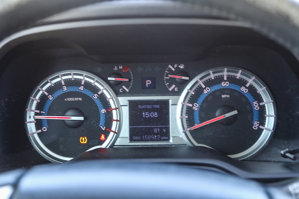 Thumbnail: 2015 Toyota 4Runner - 16
