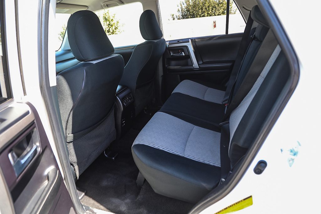 Thumbnail: 2015 Toyota 4Runner - 30