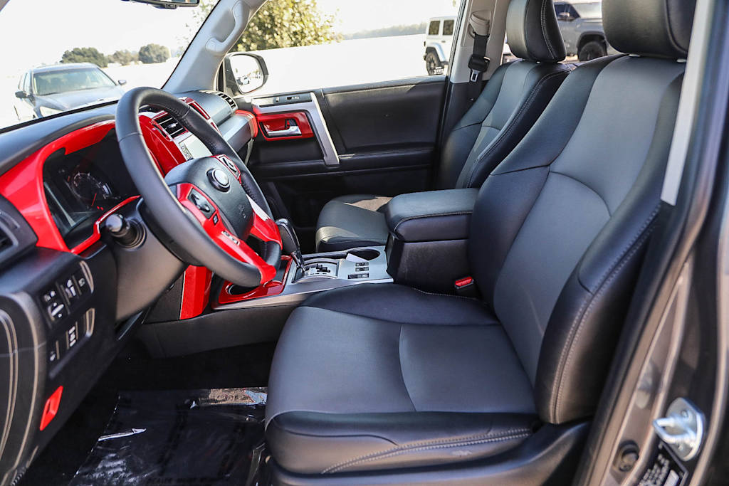 Thumbnail: 2021 Toyota 4Runner - 10