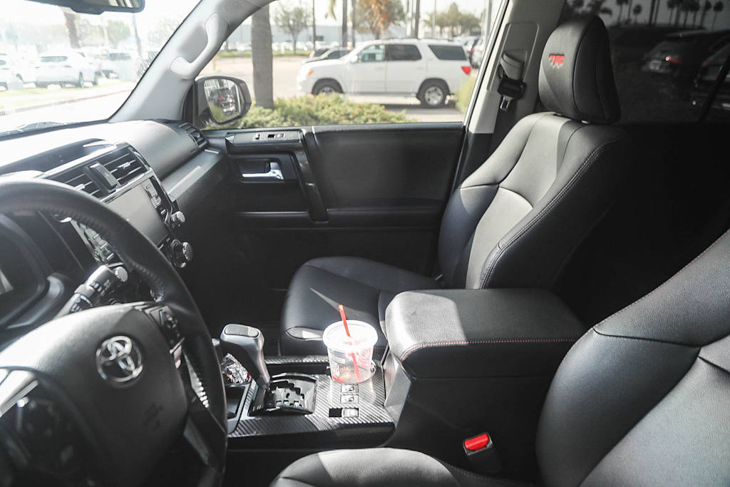 Thumbnail: 2022 Toyota 4Runner - 7