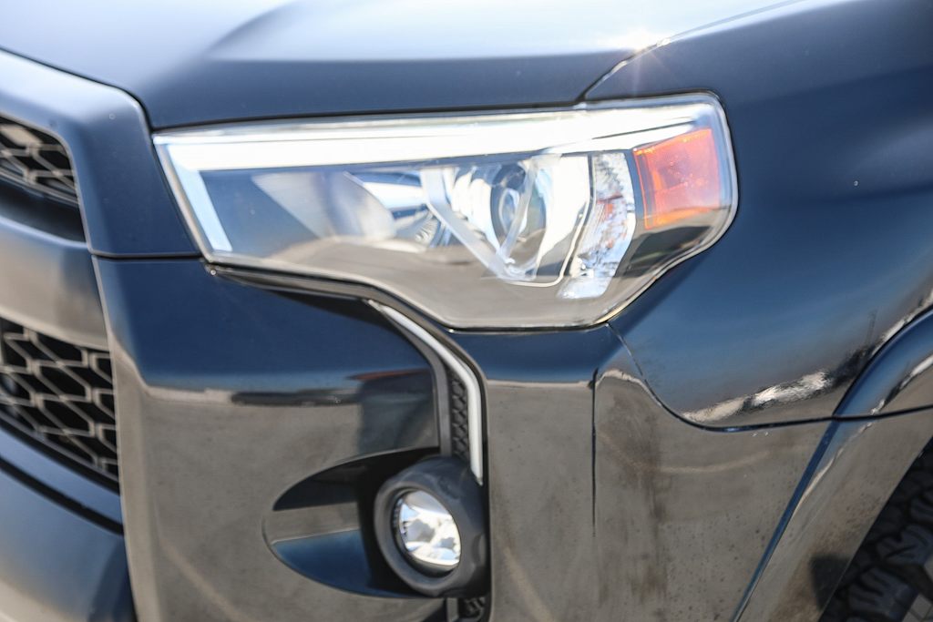 Thumbnail: 2022 Toyota 4Runner - 19