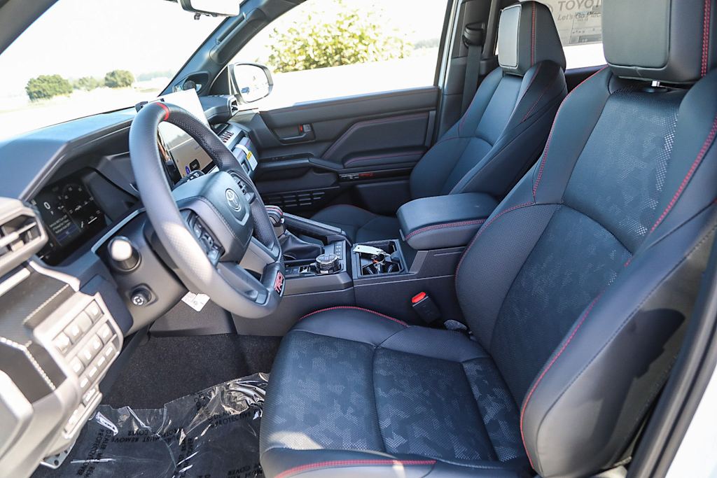 Thumbnail: 2025 Toyota 4Runner - 10