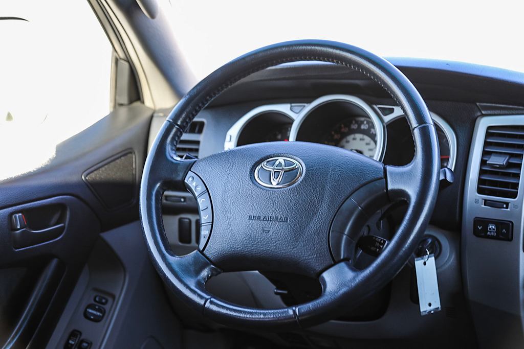 2005 Toyota 4Runner Sport 12