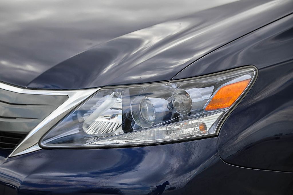 Thumbnail: 2011 Lexus HS - 19