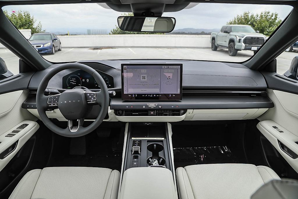Thumbnail: 2026 Lexus ES - 2