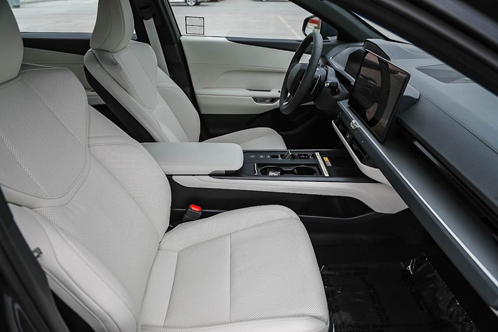 Thumbnail: 2026 Lexus ES - 10