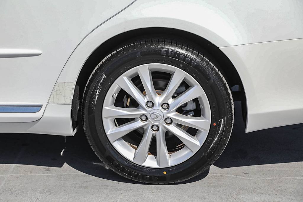 Thumbnail: 2011 Lexus ES - 14