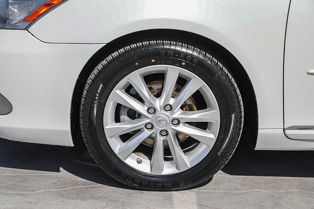 Thumbnail: 2011 Lexus ES - 6