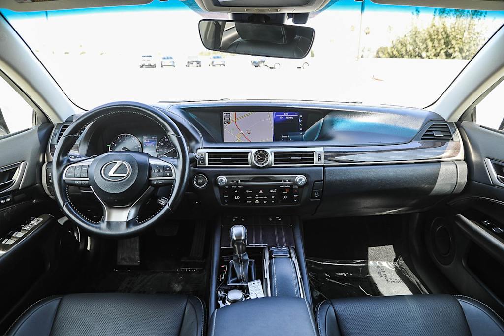 Thumbnail: 2017 Lexus GS - 2