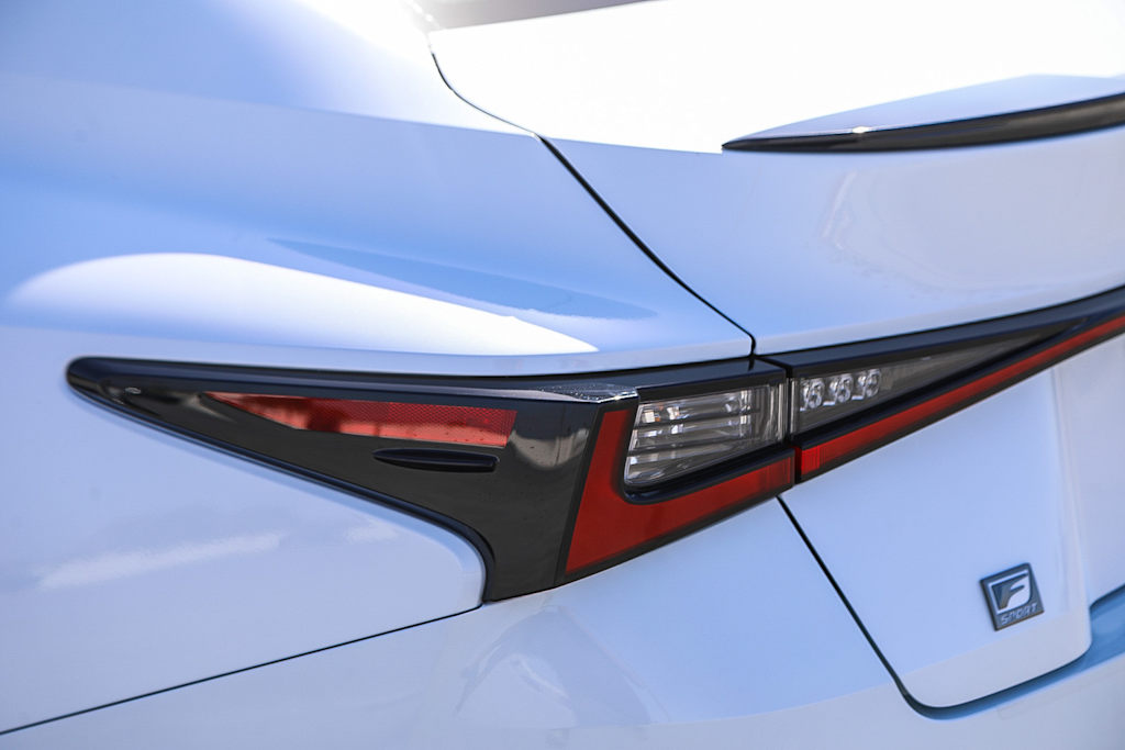 Thumbnail: 2025 Lexus ES - 6