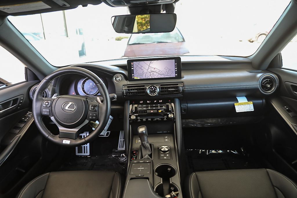 Thumbnail: 2025 Lexus ES - 2