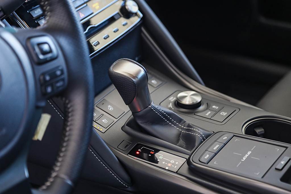 Thumbnail: 2025 Lexus ES - 15