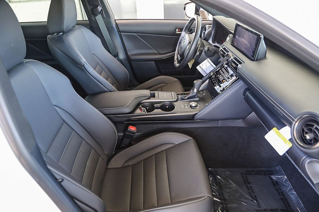 Thumbnail: 2025 Lexus ES - 10