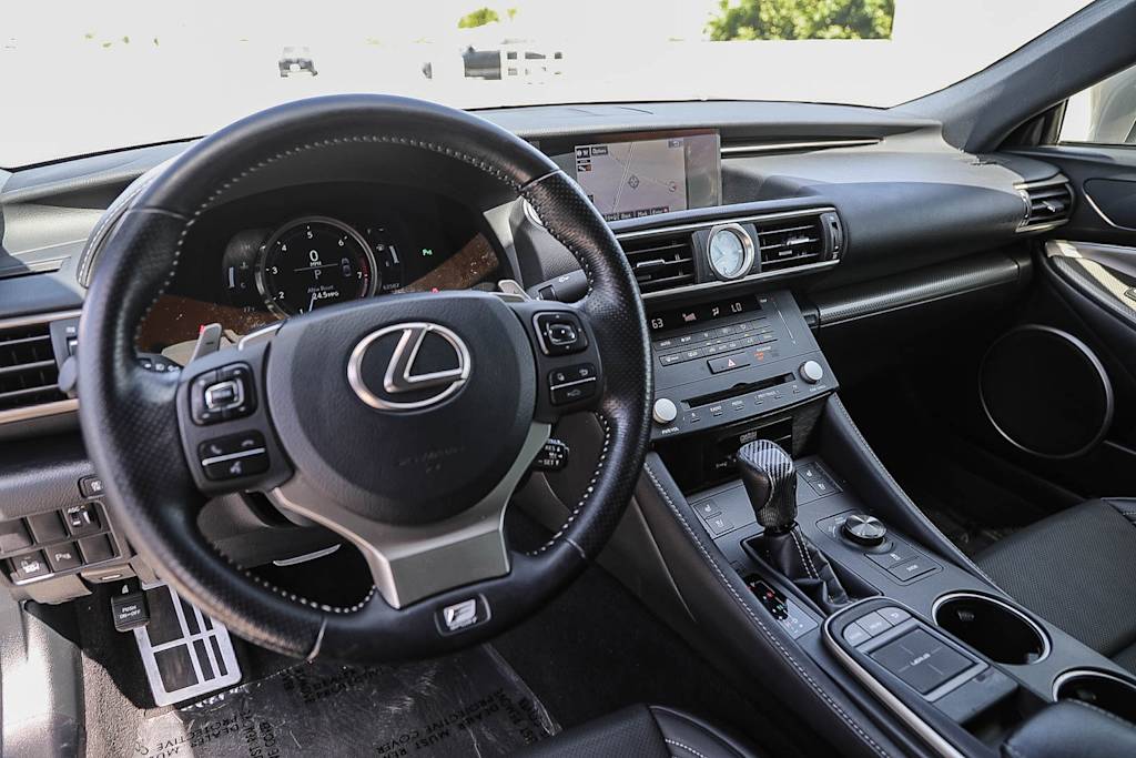 Thumbnail: 2017 Lexus RC - 2