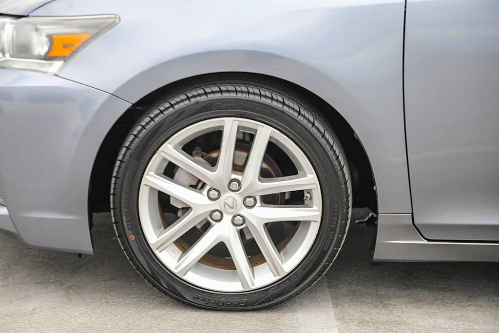 Thumbnail: 2015 Lexus CT - 6