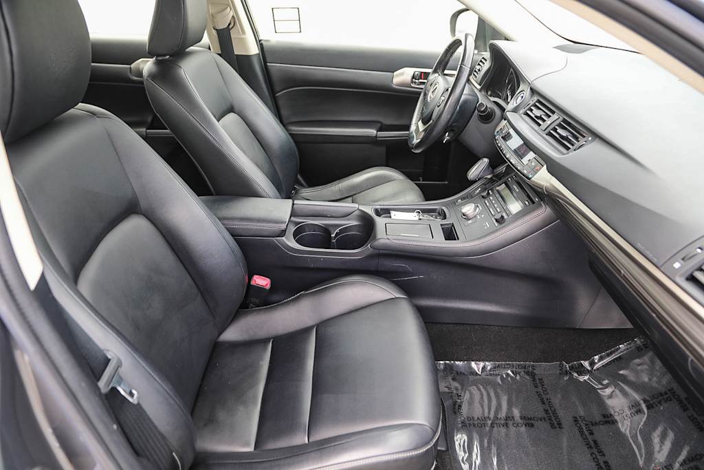 Thumbnail: 2015 Lexus CT - 9