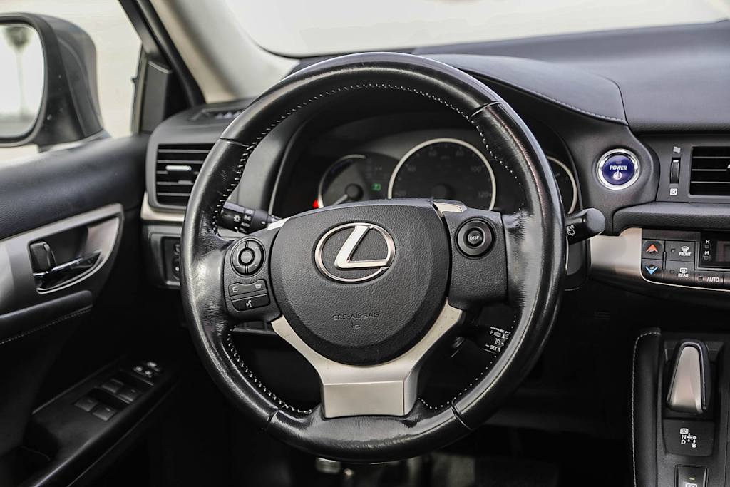 Thumbnail: 2016 Lexus CT - 12