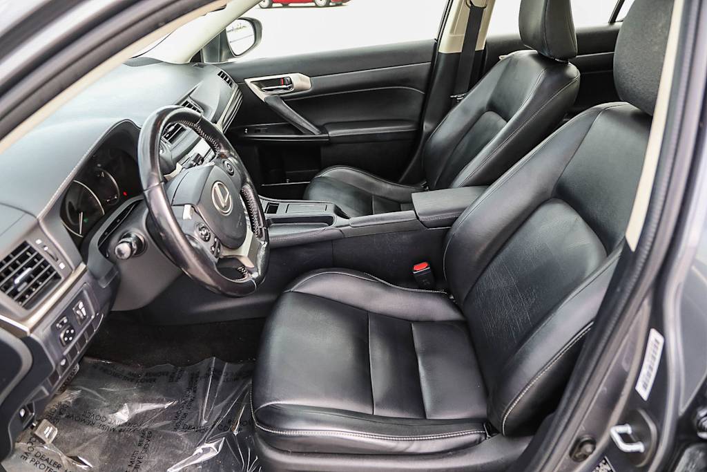 Thumbnail: 2016 Lexus CT - 10