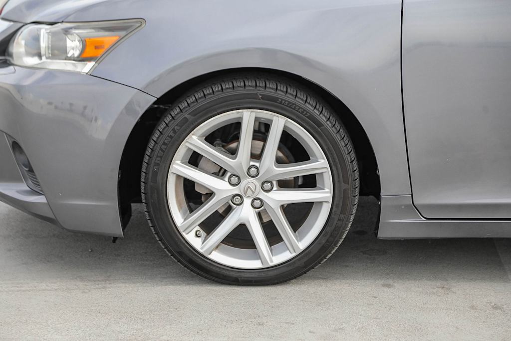 Thumbnail: 2016 Lexus CT - 6