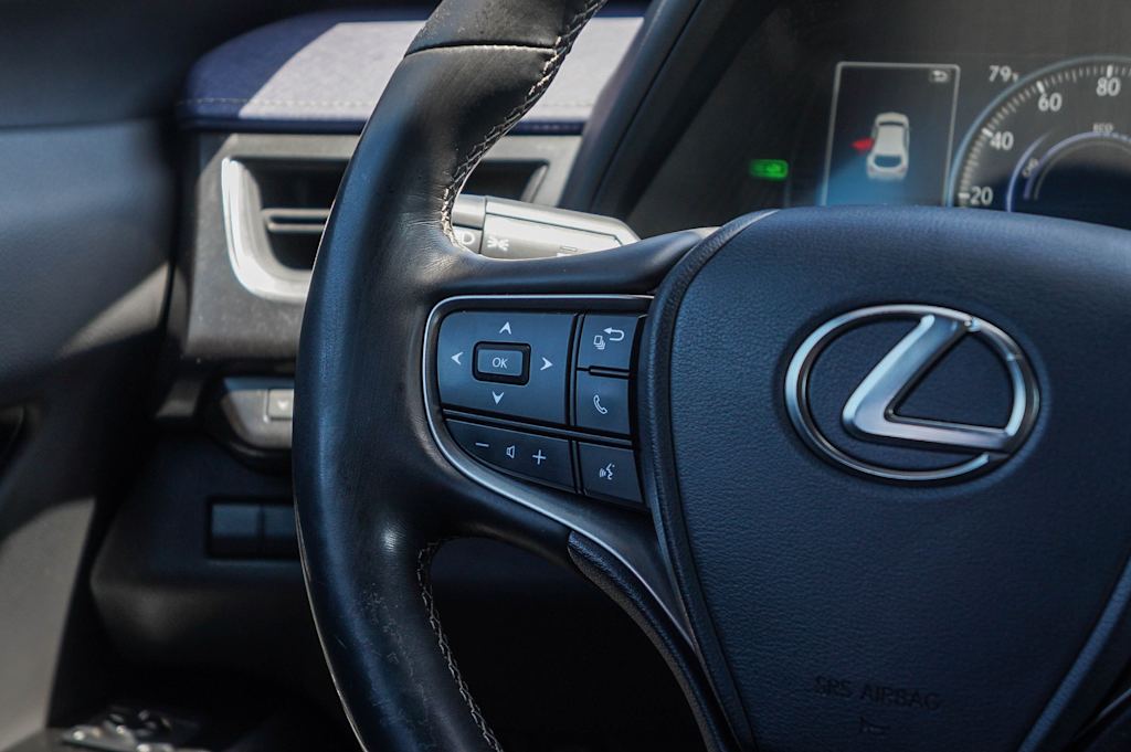 Thumbnail: 2021 Lexus UX - 25