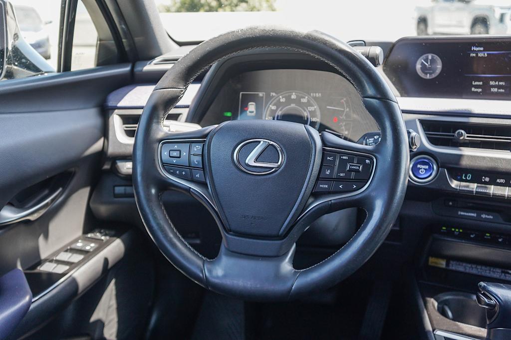 Thumbnail: 2021 Lexus UX - 13