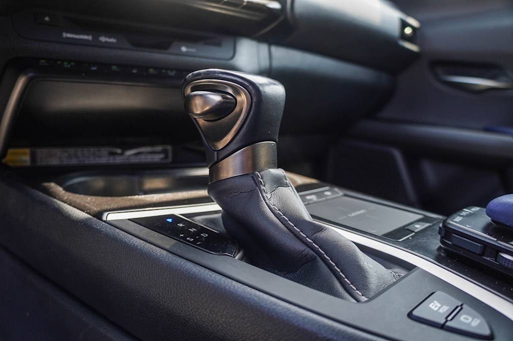 Thumbnail: 2021 Lexus UX - 29