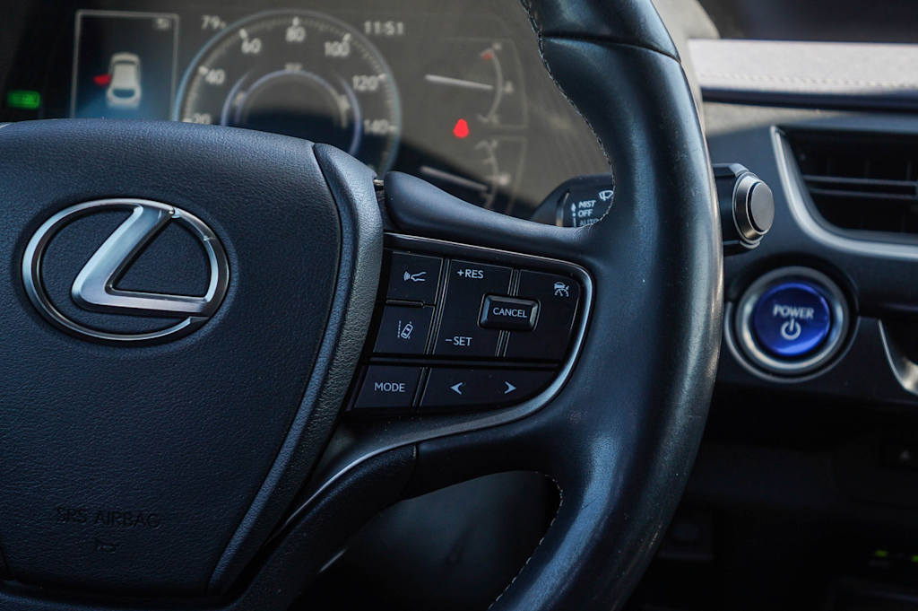 Thumbnail: 2021 Lexus UX - 25
