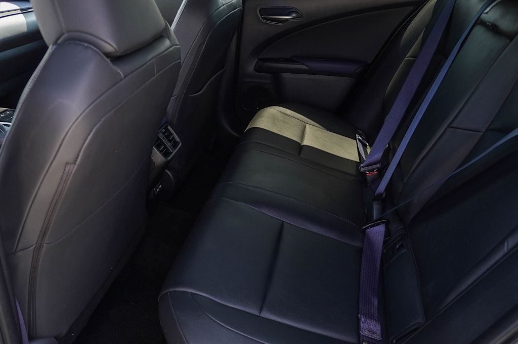 Thumbnail: 2021 Lexus UX - 12