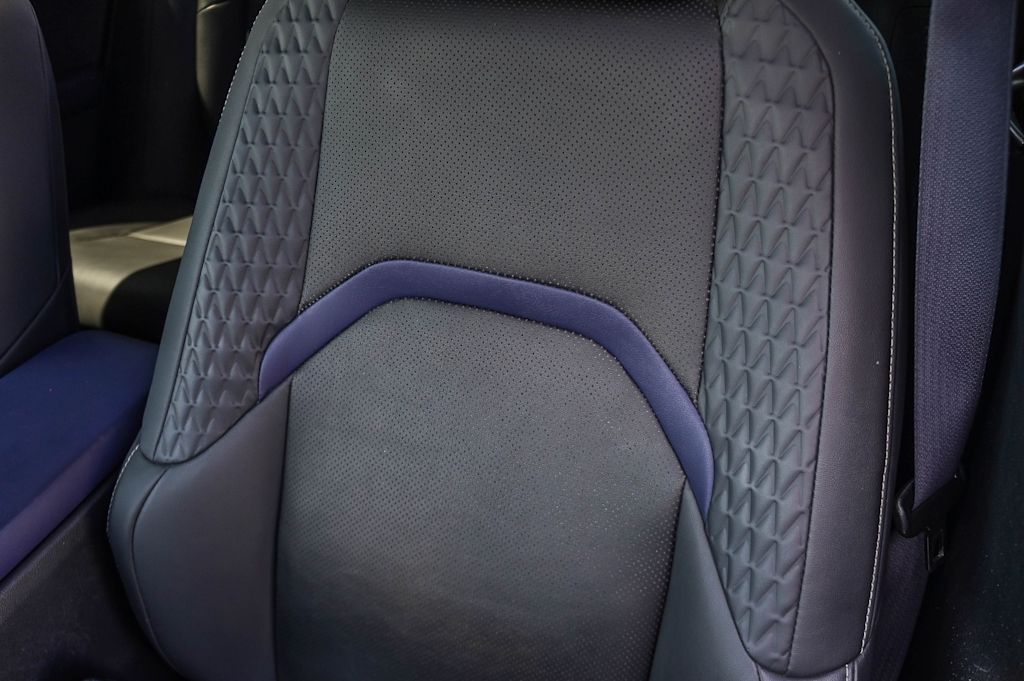 Thumbnail: 2021 Lexus UX - 31