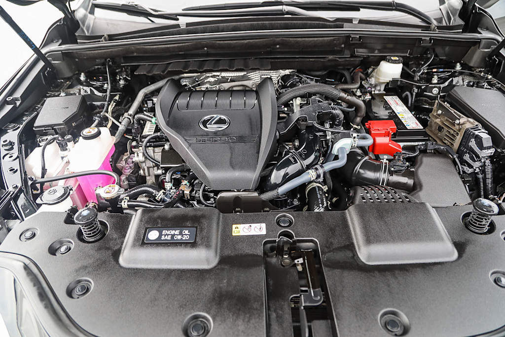 Thumbnail: 2024 Lexus ES - 7